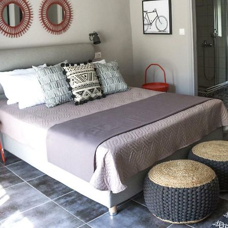 Yasemi Superb Two Floor Apartment Candia Esterno foto