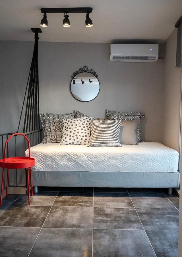 Yasemi Superb Two Floor Apartment Candia Esterno foto