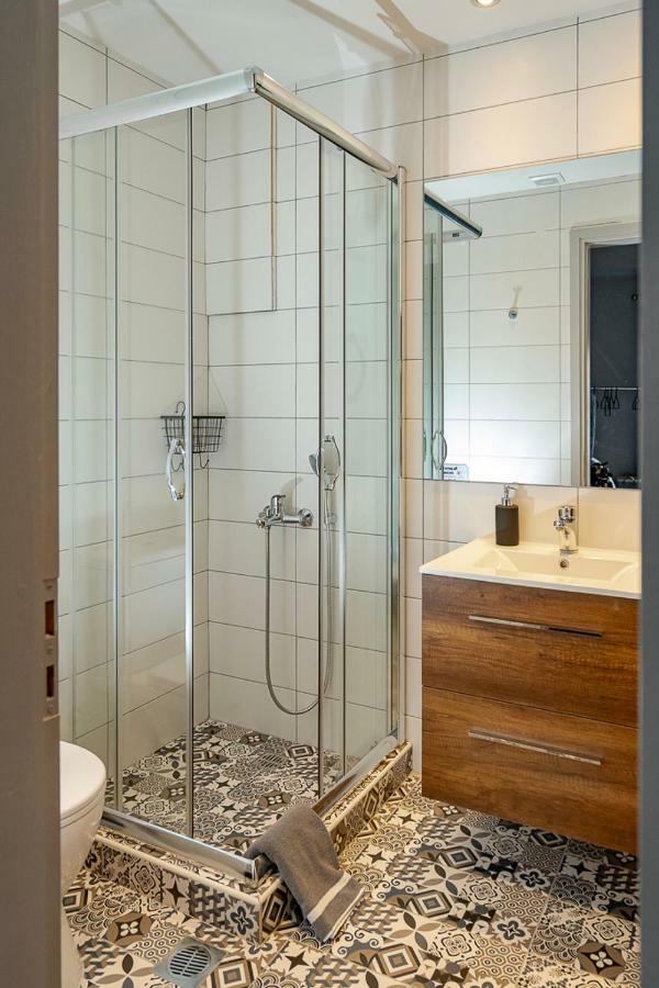 Yasemi Superb Two Floor Apartment Candia Esterno foto